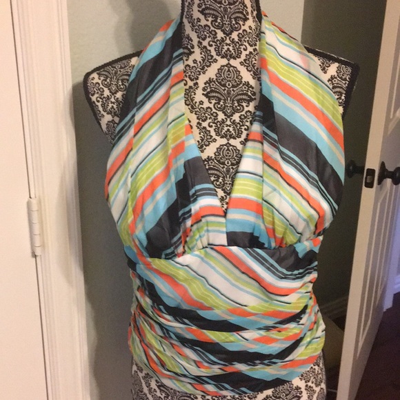EUC JS Collections Halter style top - Picture 1 of 7